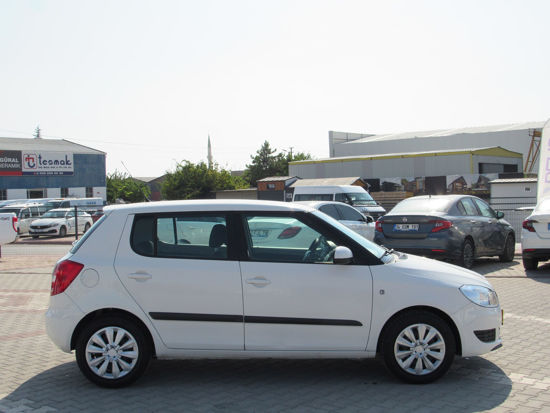 2011 MODEL SKODA FABIA AMBIANTE 1.2 70 Hp