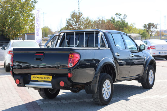 2015 MODEL MITSUBISHI L 200 4X2 INVITE 2.5 136 Hp