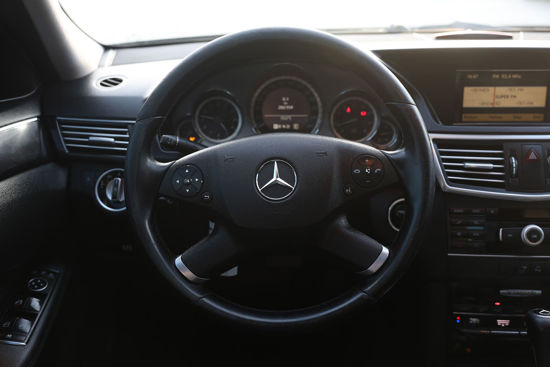 2011 MODEL MERCEDES-BENZ E 200 CGI BLUEEFFICIENCY AVANTGARDE 185 Hp