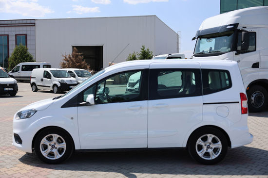 2022 MODEL FORD TOURNEO COURIER 1.5 TDCI  DELUXE  100HP