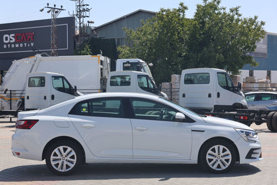 2022 MODEL RENAULT MEGANE 1.5 BLUEDCI JOY EDC