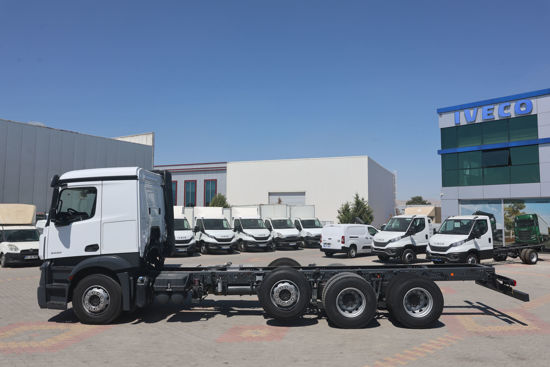 2021 MODEL MERCEDES-BENZ ACTROS 3242 L  8X2 ŞASE KAMYON (YATAKLI) A/C