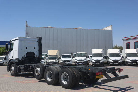 2021 MODEL MERCEDES-BENZ ACTROS 3242 L  8X2 ŞASE KAMYON (YATAKLI) A/C