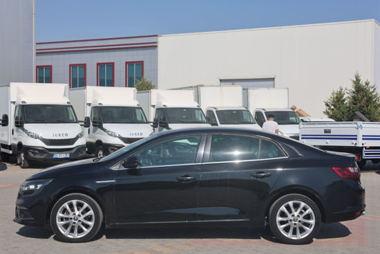 2020 MODEL MEGANE SEDAN 1.5 BLUEDCI ICON 115 Hp