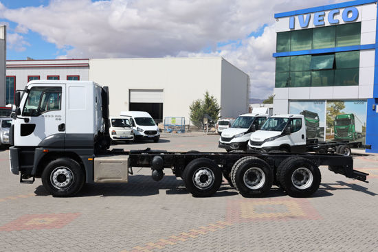 2018 MODEL FORD CARGO 3233 SD 8X2 ŞASE KAMYON (YATAKLI) A/C