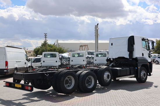 2018 MODEL FORD CARGO 3233 SD 8X2 ŞASE KAMYON (YATAKLI) A/C