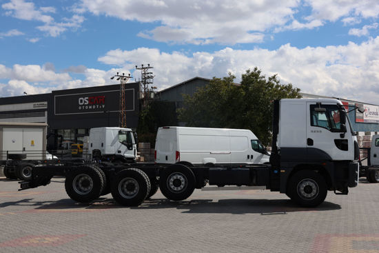 2018 MODEL FORD CARGO 3233 SD 8X2 ŞASE KAMYON (YATAKLI) A/C