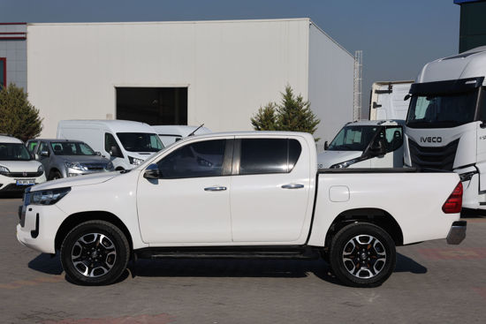 2021 MODEL TOYOTA HILUX 2.4 4X2  ADVENTURE 4D ÇİFT KABİN KAMYONET 150 HP