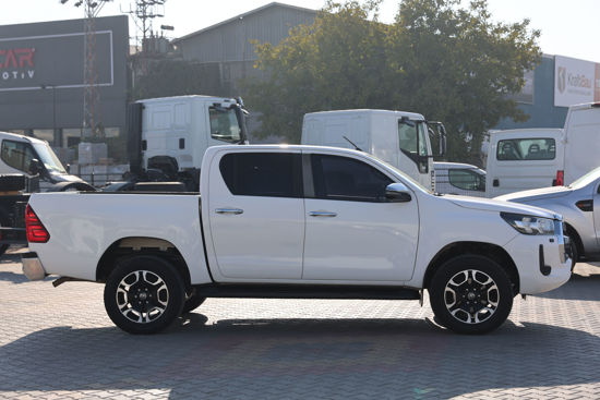 2021 MODEL TOYOTA HILUX 2.4 4X2  ADVENTURE 4D ÇİFT KABİN KAMYONET 150 HP