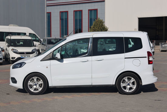 2022 MODEL FORD TOURNEO COURIER 1.5 TDCI  DELUXE 100HP