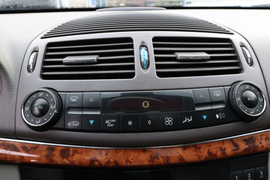 2004 MODEL MERCEDES BENZ E 270 CDI ELEGANCE