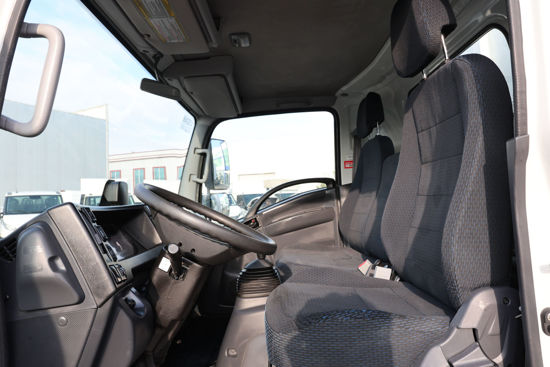 2024 MODEL NPR 3D ÇİFT YÖN KAYAR PERDELİ MEŞRUBAT KASALI LİFLİ KAMYON