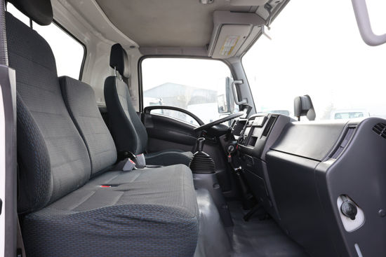 2024 MODEL NPR 3D ÇİFT YÖN KAYAR PERDELİ MEŞRUBAT KASALI LİFLİ KAMYON