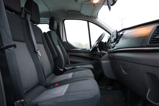 2020 MODEL TRANSİT CUSTOM COMBİ VAN TREND 320 L 5+1 130 Hp A/C
