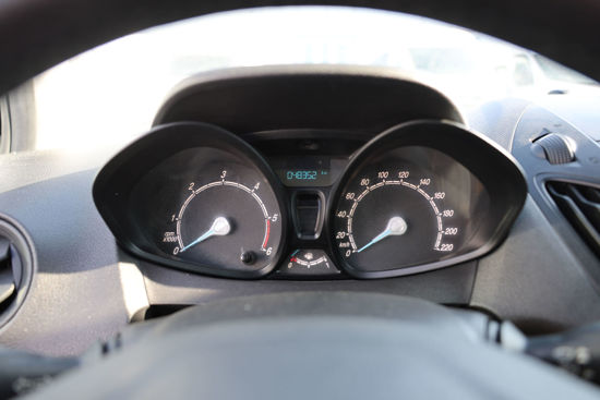 2022 MODEL FORD TOURNEO COURIER KOMBİ 1.5 TDCI  DELUXE 100HP