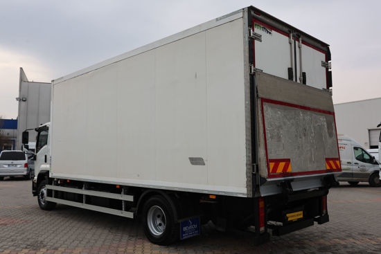 2020 MODEL ISUZU TORA LONG 6 TEKER ET KANCALI LİFLİ TERMOKİNG SOĞUTUCULU YATAKLI KAMYON