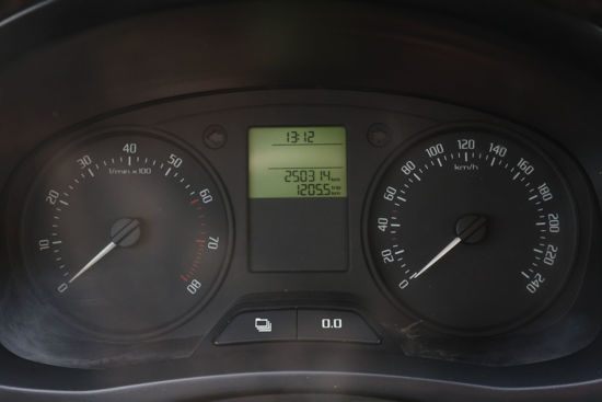 2011 MODEL SKODA ROOMSTER 1.2 BENZİNLİ 70 HP A/C