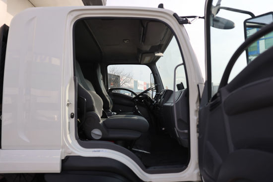 2020 MODEL ISUZU TORA LONG 6 TEKER ET KANCALI LİFLİ TERMOKİNG SOĞUTUCULU YATAKLI KAMYON