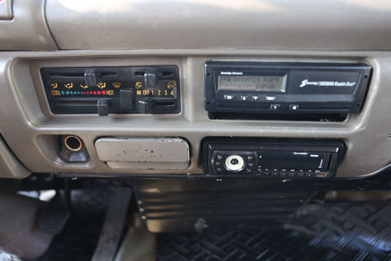 1999 MODEL ISUZU NPR LİFLİ AÇIK SAÇ KASA KAMYON