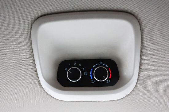 2018 MODEL TOURNEO CUSTOM 2.0 ECOBLUE 320 L 8+1 TİTANİUM 170 Hp A/C (OTOMOBİL RUHSATLI)