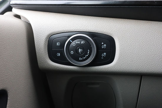 2018 MODEL TOURNEO CUSTOM 2.0 ECOBLUE 320 L 8+1 TİTANİUM 170 Hp A/C (OTOMOBİL RUHSATLI)