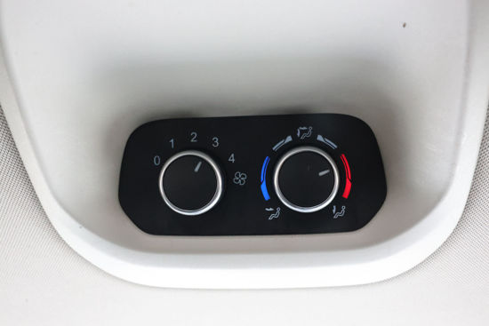 2018 MODEL TOURNEO CUSTOM 2.0 ECOBLUE 320 L  8+1 TİTANİUM 170 Hp A/C (OTOMOBİL RUHSATLI)