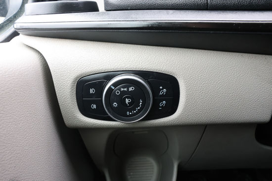 2018 MODEL TOURNEO CUSTOM 2.0 ECOBLUE 320 L  8+1 TİTANİUM 170 Hp A/C (OTOMOBİL RUHSATLI)