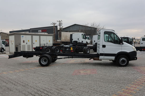 TR'DE TEK 2013 MODEL IVECO DAILY 70 C 15 4750 ŞASE KAMYON ORİJİNAL KM'DE