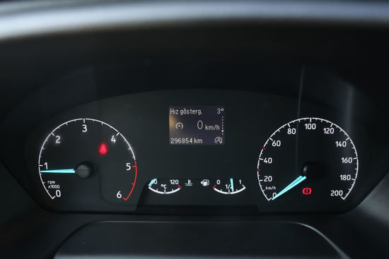 2018 MODEL TOURNEO CUSTOM 2.0 ECOBLUE 320 L 8+1 TİTANİUM 170 Hp A/C (OTOMOBİL RUHSATLI)