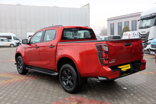 2025 MODEL ISUZU D-MAX 1.9 D V-CROSS 165 Hp A/T