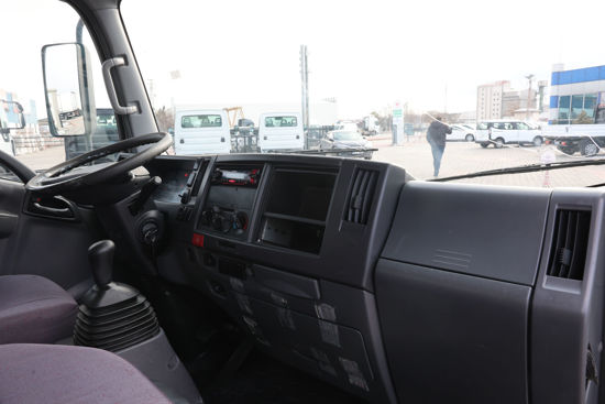 2017 MODEL ISUZU NLR LONG 3.0 cc LİFTLİ POLYESTER KASALI KAMYONET