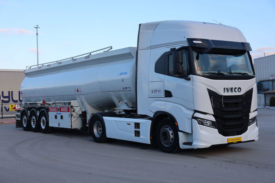 2023 MODEL IVECO S-WAY 570 FULL PLUS ÇEKİCİ BEŞ BÖLMELİ ŞAHİN AKARYAKIT TANKERLİ
