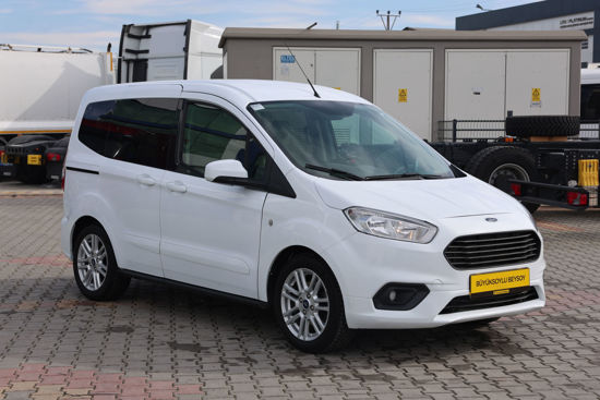2023 MODEL FORD TOURNEO COURIER KOMBİ 1.0 ECOBOOST TİTANIUM 100 Hp