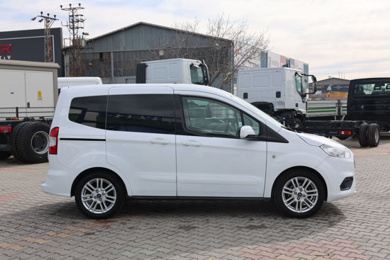 2023 MODEL FORD TOURNEO COURIER KOMBİ 1.0 ECOBOOST TİTANIUM 100 Hp