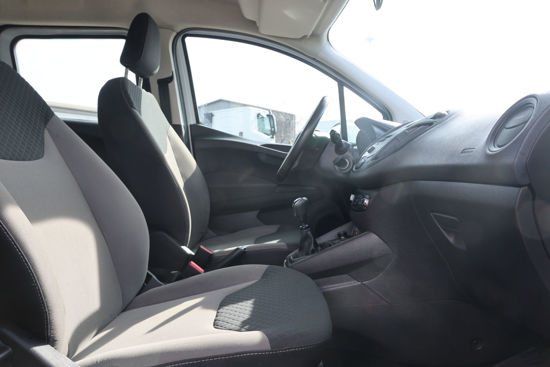 2023 MODEL FORD TOURNEO COURIER KOMBİ 1.5 TDCI DLX 100 Hp