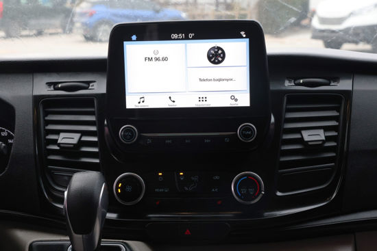 2018 MODEL TOURNEO CUSTOM 2.0 ECOBLUE 320 L 8+1 TİTANİUM 170 Hp A/C A/T (OTOMOBİL RUHSATLI)