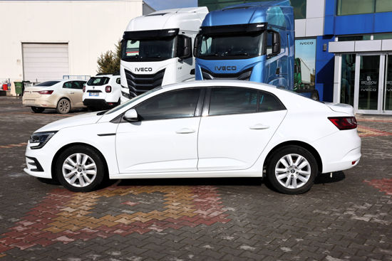 2022 MODEL RENAULT MEGANE SEDAN 1.3 JOY TCE EDC 140 Hp