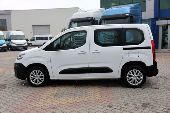 2023 MODEL FIAT DOBLO COMBİ 1.5 ﻿BLUEHDİ EASY 100 Hp