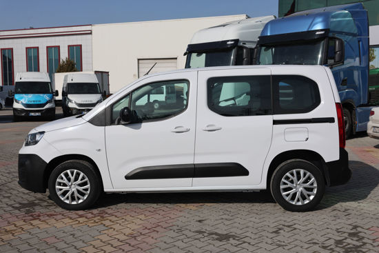 2023 MODEL FIAT DOBLO COMBİ 1.5 ﻿BLUEHDİ EASY 100 Hp