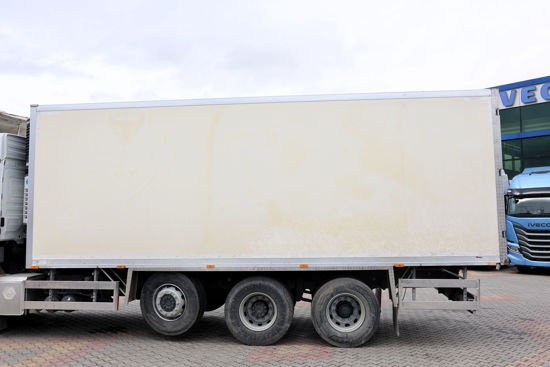 KAPALI FRİGORİFİK POLYESTER ET KANCALI TERMOKİNG KASA