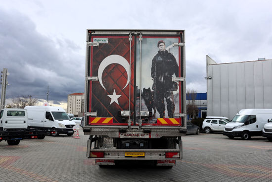 KAPALI FRİGORİFİK POLYESTER ET KANCALI TERMOKİNG KASA