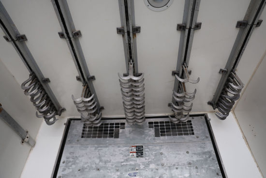 KAPALI FRİGORİFİK POLYESTER ET KANCALI TERMOKİNG KASA