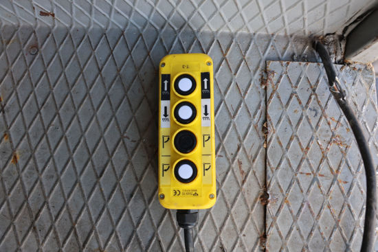 2008 MODEL ISUZU NPR POLYESTER KASALI LİFLİ KAMYON