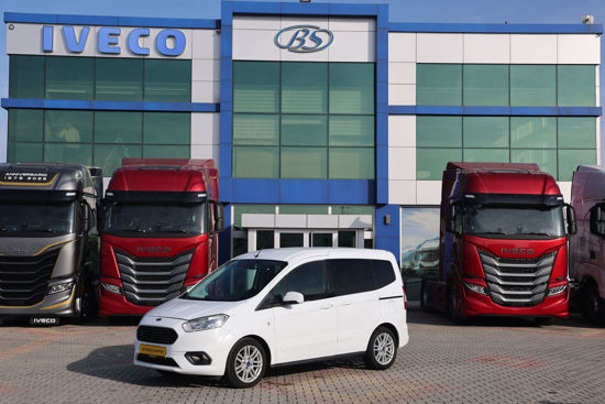 2023 MODEL FORD TOURNEO COURIER KOMBİ 1.0 ECOBOOST TİTANIUM 100 Hp
