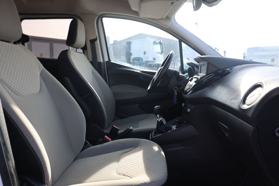 2023 MODEL FORD TOURNEO COURIER KOMBİ 1.0 ECOBOOST TİTANIUM 100 Hp