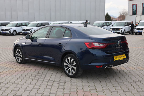 2023 MODEL RENAULT MEGANE SEDAN 1.3 ICON TCE EDC 140 Hp