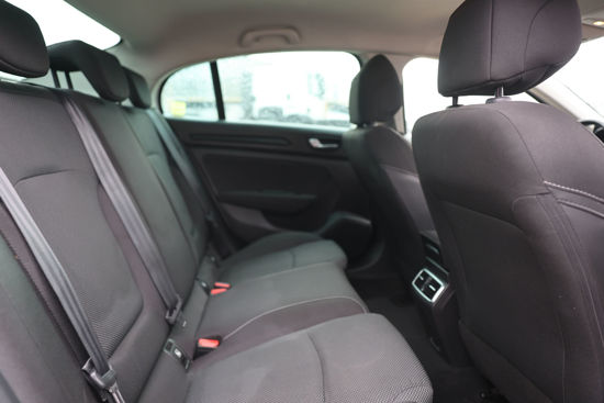 2022 MODEL RENAULT MEGANE SEDAN 1.3 JOY TCE EDC 140 Hp