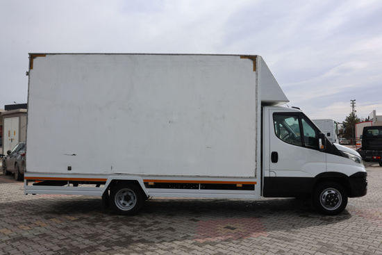 2015 MODEL IVECO DAİLY 35 C 15 4100 BRANDALI KAPALI SAÇ KASA KAMYONET