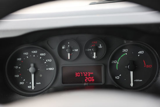 2015 MODEL IVECO DAİLY 35 C 15 4100 BRANDALI KAPALI SAÇ KASA KAMYONET