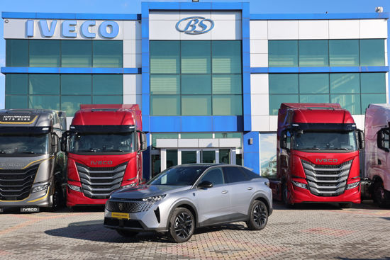 2025 MODEL PEGEUOT 3008 GT 1.2 HYBRID 145 Hp